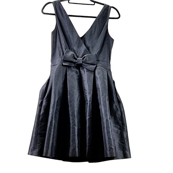 Jessica Simpson Sleeveless V-Neck Black Taffeta Cocktail Dress with Bow Size 6 - Picture 2 of 16